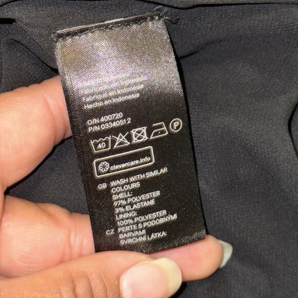 H&M A-Line Mini Dress Women's 2 Black Long Sleeve Button Front V-Neck - Picture 5 of 8